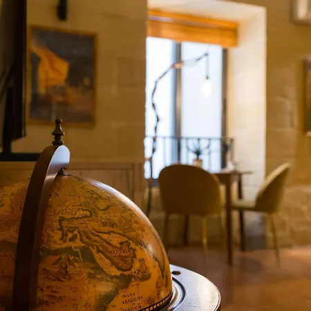 Cosy 2br Retreat In Valletta * Il-Furjana