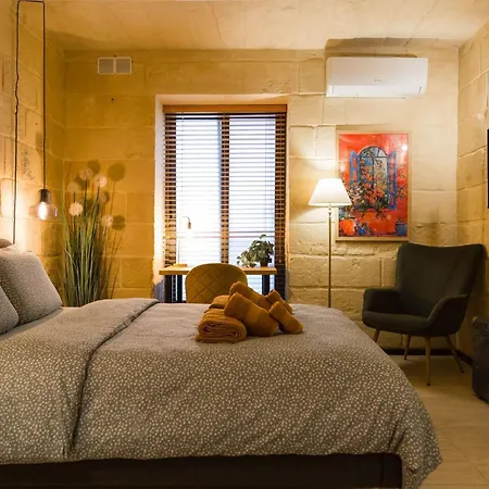 Cosy 2br Retreat In Valletta *
