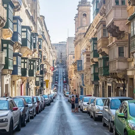 Apartment Cosy 2br Retreat In Valletta *
